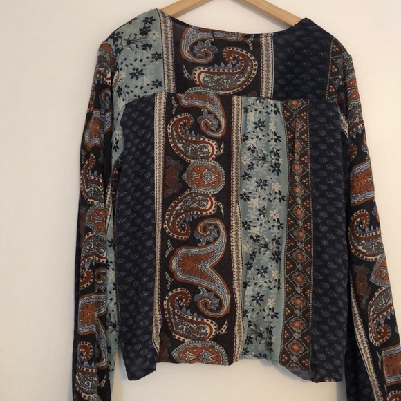 Western boho patterned blouse with tassel detail - Picture 6 of 6